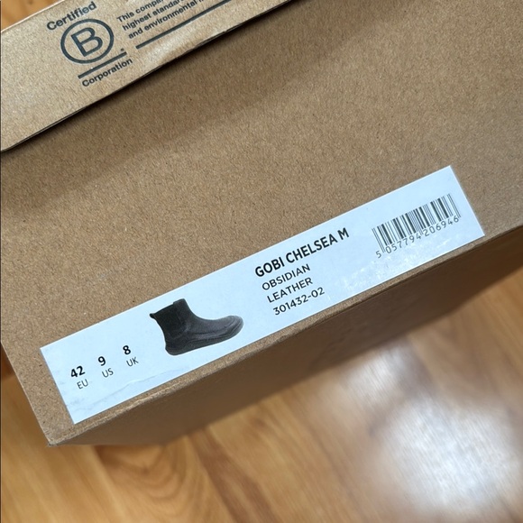 Gobi Chelsea Leather Boots - size 9 - Picture 2 of 9